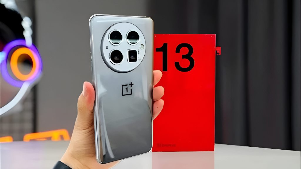 OnePlus का नया स्मार्टफोन 7 जनवरी को होगा लॉन्च, 36 मिनट में होगा फुल चार्ज और 50MP का ट्रिपल कैमरा